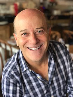 SteveGreenberg_Headshot_2017_300dpi